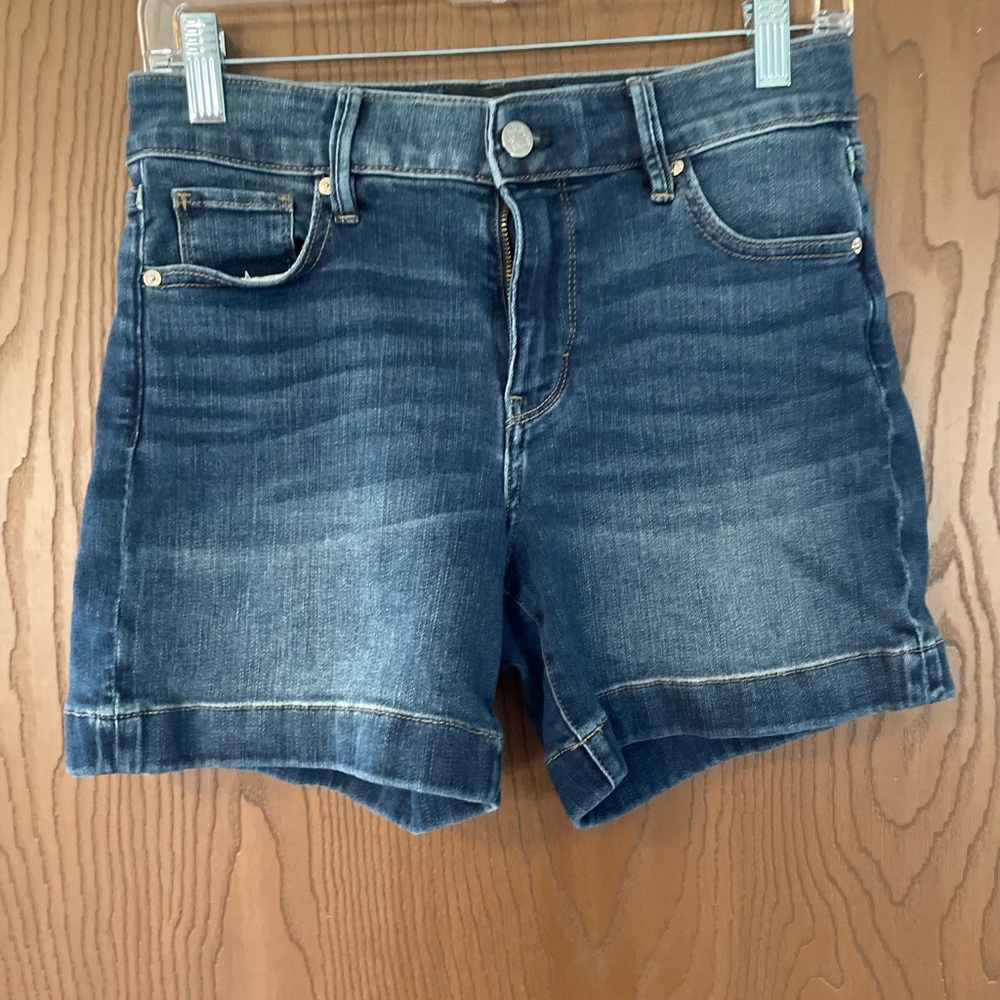 WHBM denim shorts size 0, like new